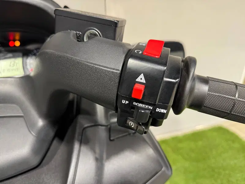 Suzuki Burgman AN 650 Executive ABS (2013 - 17) (8)