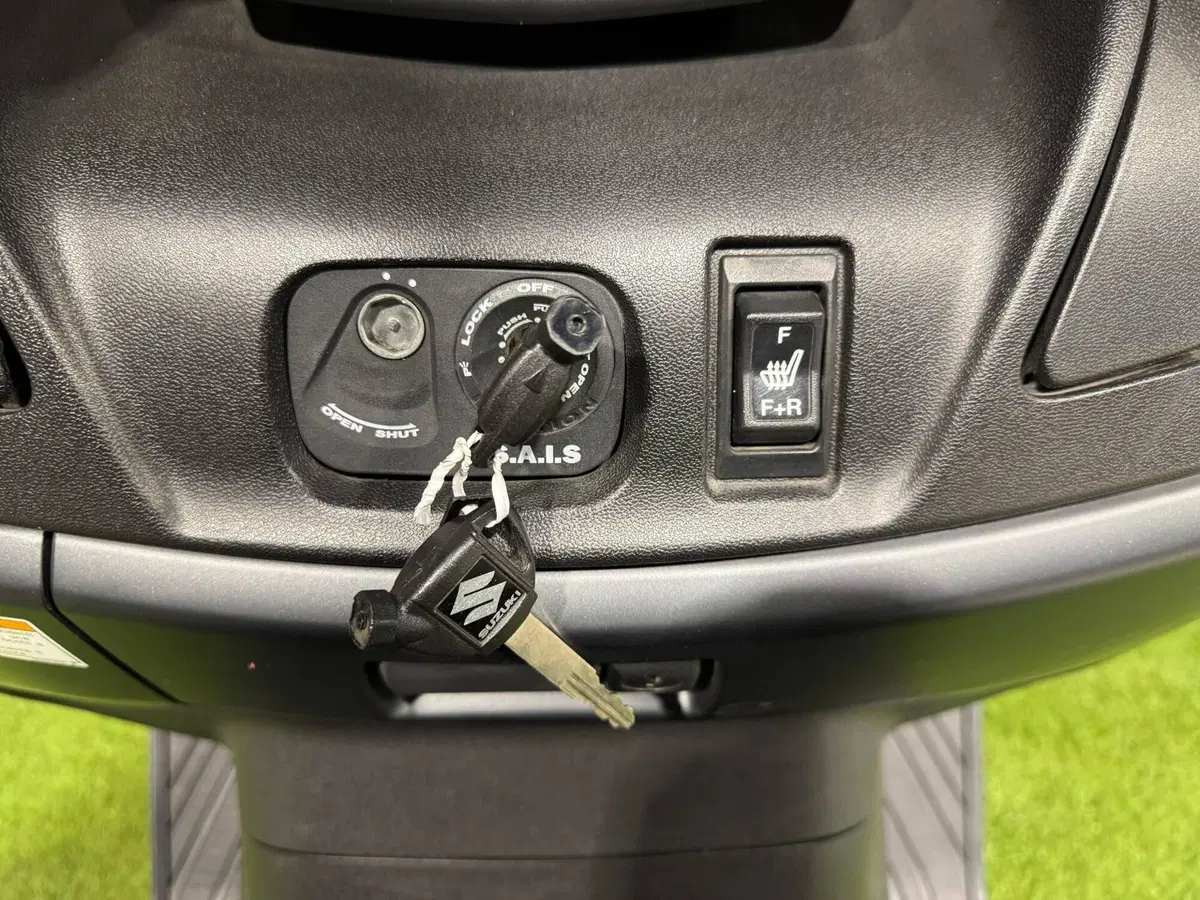 Suzuki Burgman AN 650 Executive ABS (2013 - 17) (9)