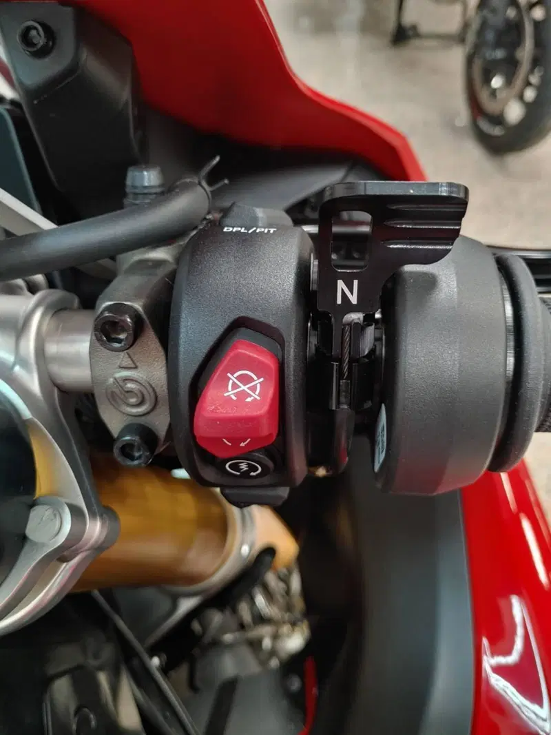 Ducati Panigale V4 R (2026) (11)