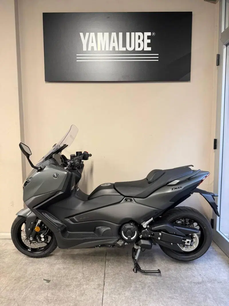 Yamaha T-Max 560 (2025 - 26) (2)