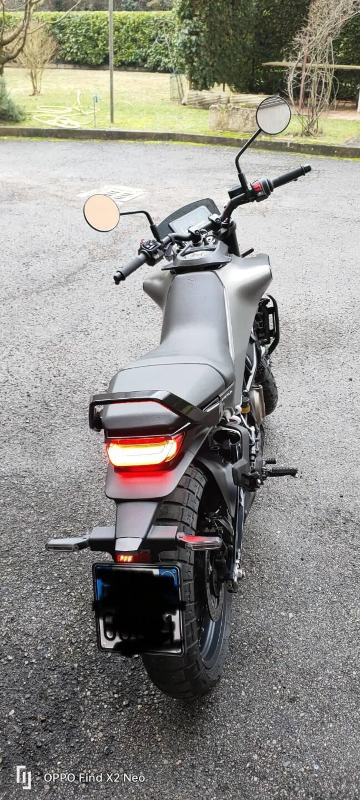 Husqvarna Svartpilen 401 (2024 - 26) (3)
