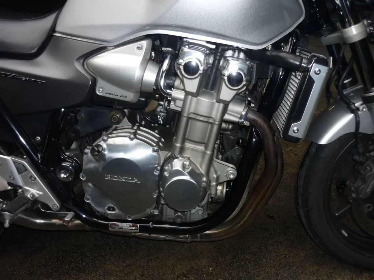 Honda CB 1300 (2003 - 06) (3)