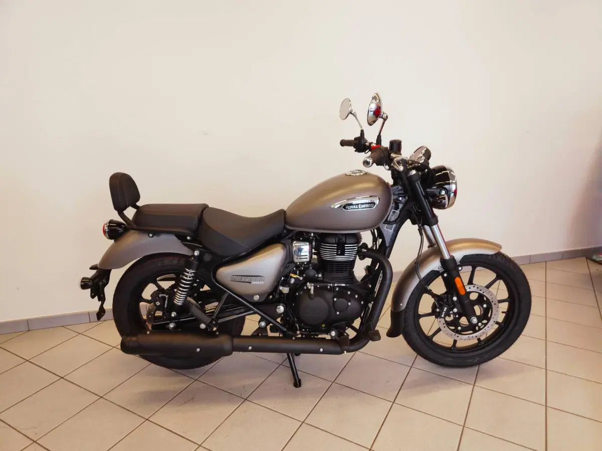 Royal Enfield Meteor 350 (2021 - 26) (7)