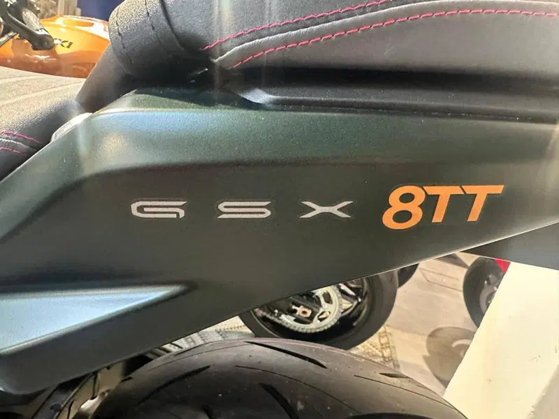 Suzuki GSX-8TT (2025 - 26) (7)