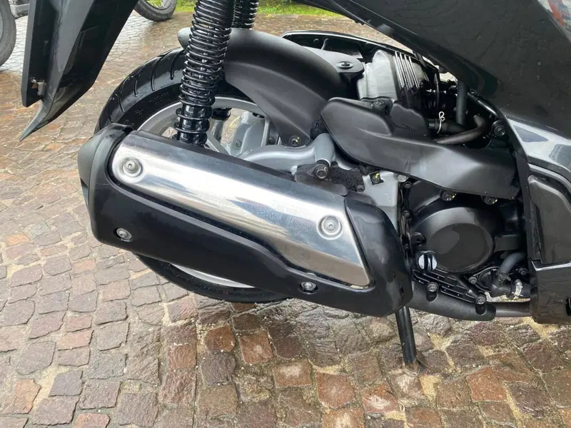 Honda SH 300 i ABS (2016 - 20) (5)