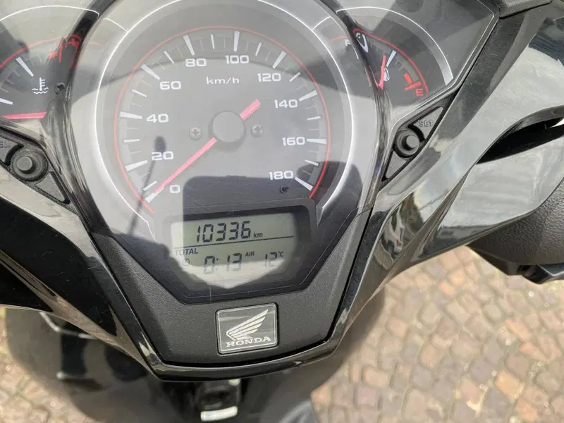 Honda SH 300 i ABS (2016 - 20) (2)