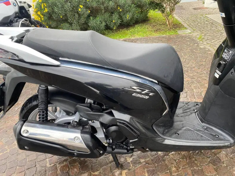 Honda SH 300 i ABS (2016 - 20) (6)