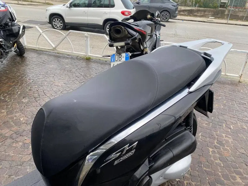 Honda SH 300 i ABS (2016 - 20) (8)