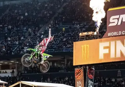 DopoGP SX &amp; MX - ANAHEIM 2: Vince Sexton e... adesso cambiano gli equilibri!? In 250 vince Deegan [VIDEO]