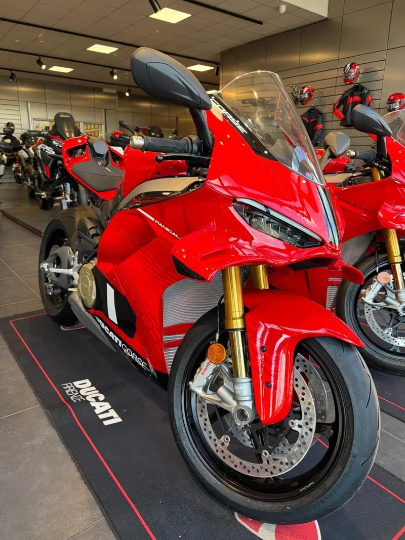 Ducati Panigale V4 S (2025 - 26) (3)
