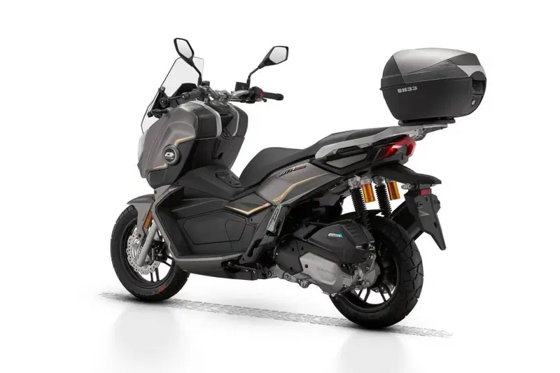 QJ Motor ATR 125 (2025 - 26) (4)