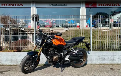 Honda CB 650 R E-Clutch (2024 - 26) nuova