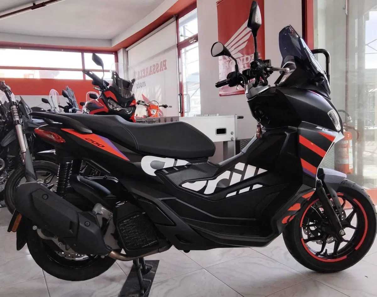 Aprilia SR GT 200 Replica (2024 - 25) (3)