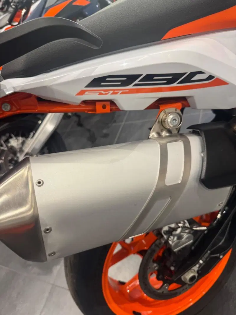 KTM 890 SMT (2023 - 25) (13)