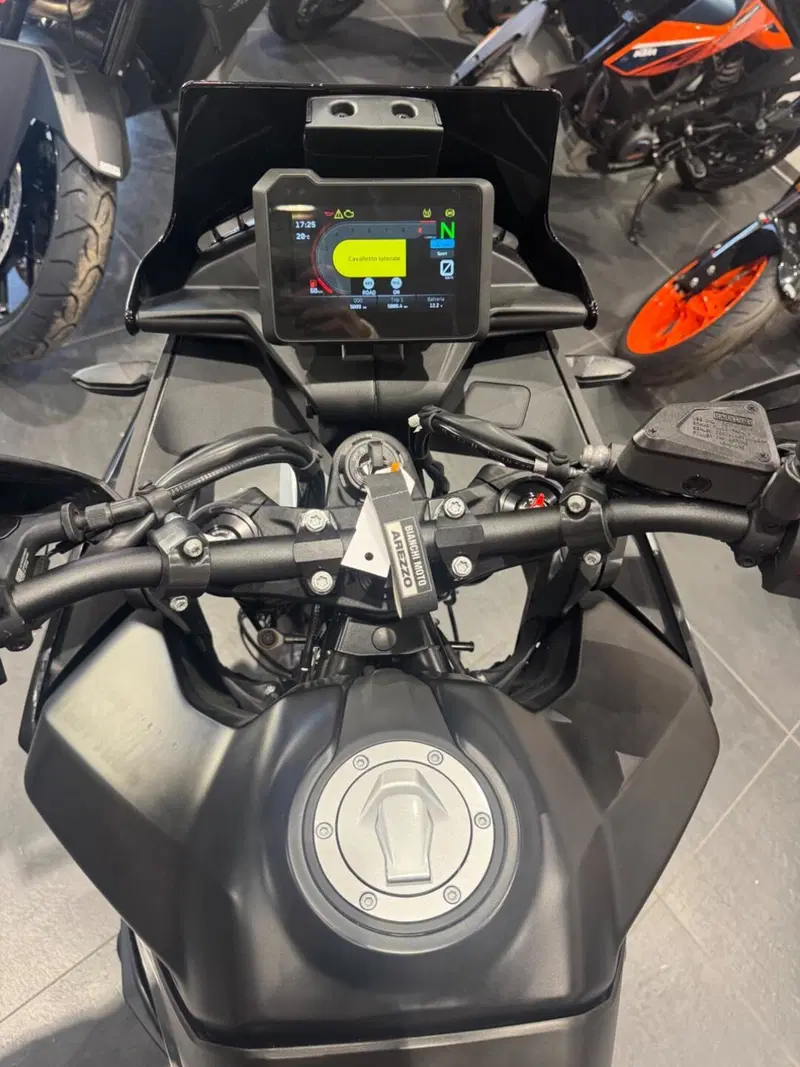 KTM 890 SMT (2023 - 25) (14)