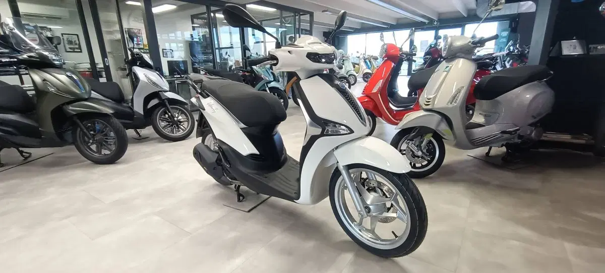 Piaggio Liberty 125 (2025 - 26) (2)