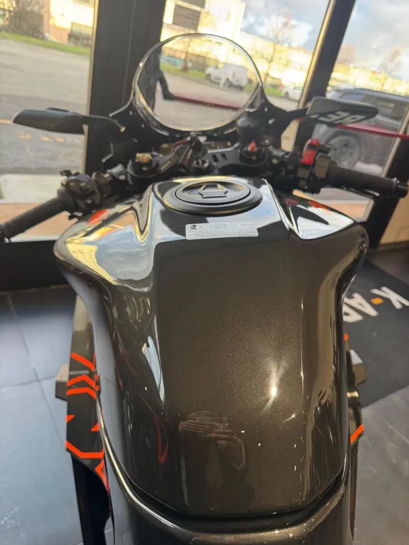 KTM 990 RC R (2026) (5)