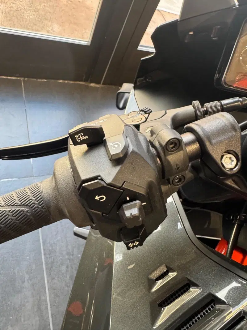 KTM 990 RC R (2026) (6)