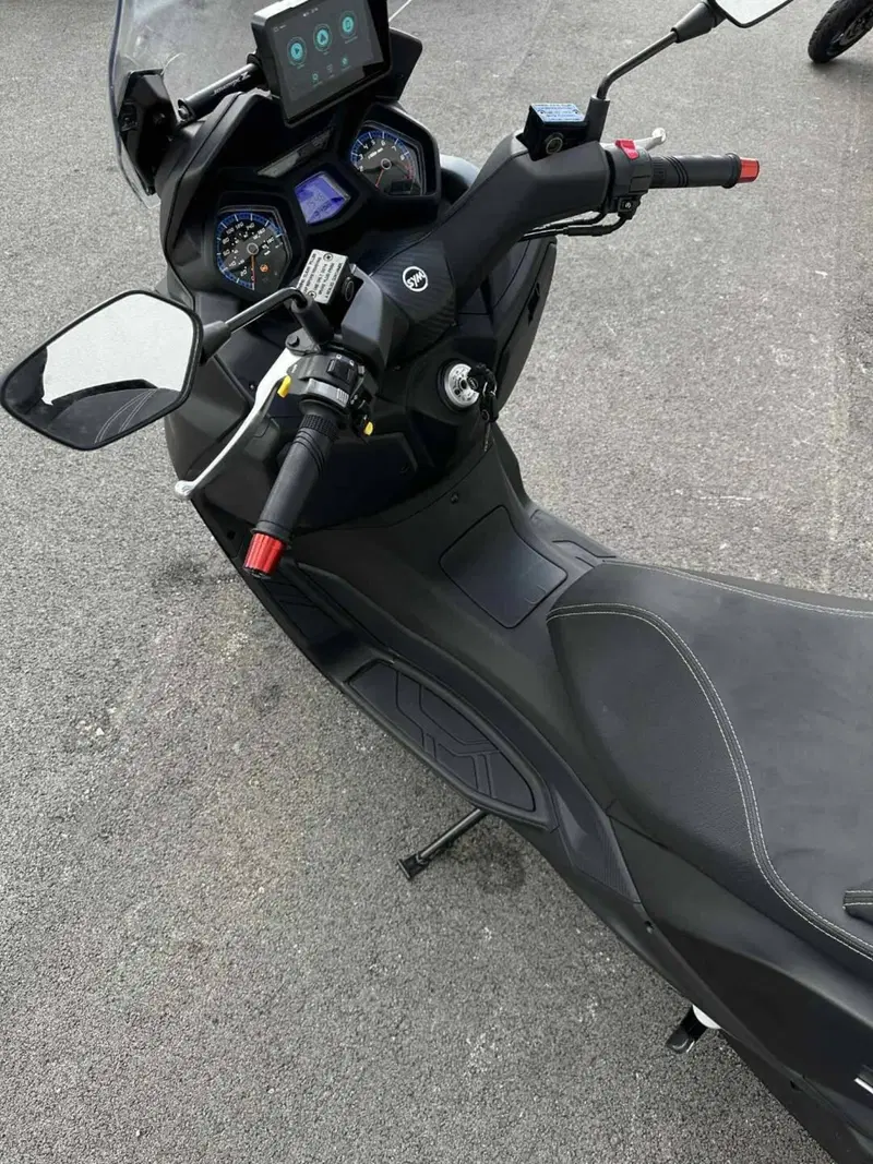 Sym Joymax 300 Z+ (2021 - 24) (3)
