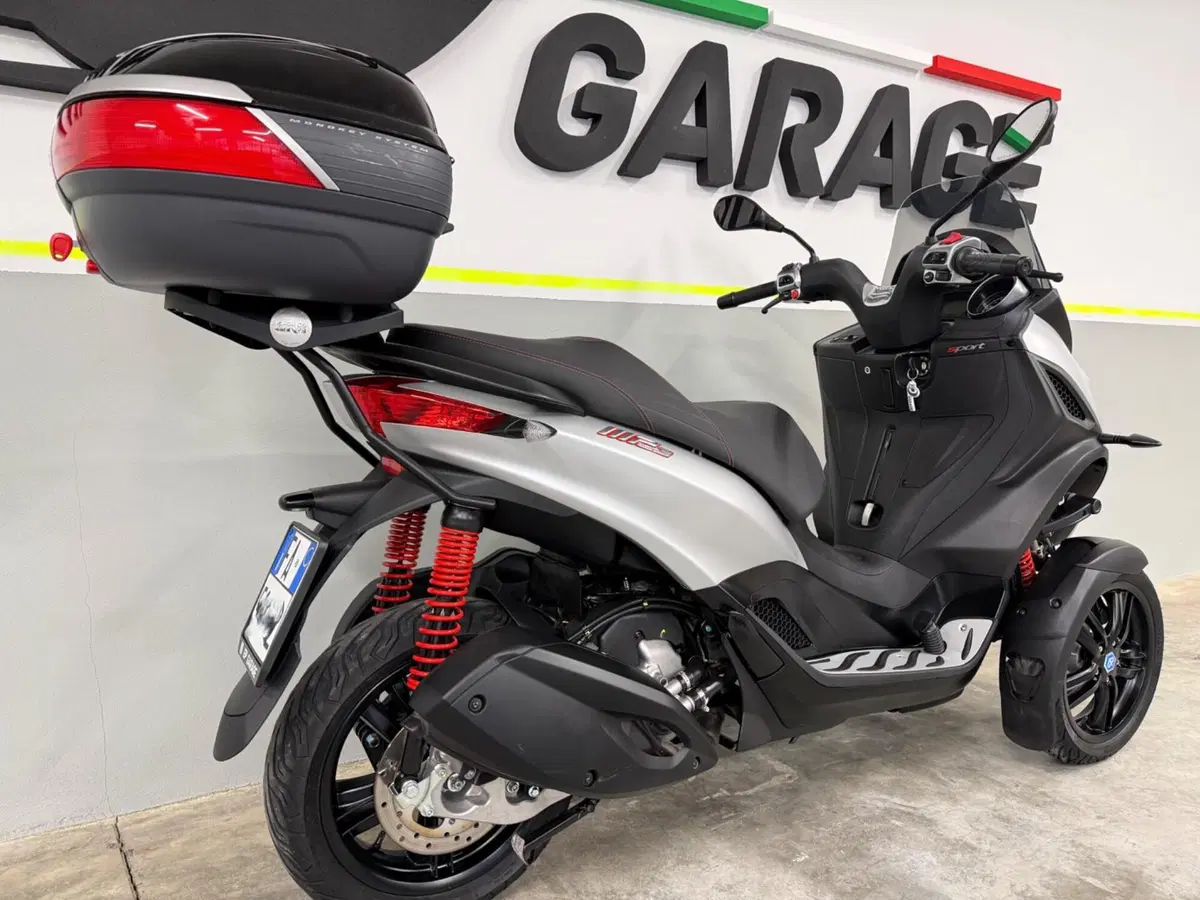 Piaggio MP3 300 Sport ABS Hpe (2021 - 24) (6)