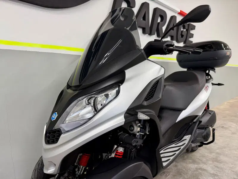Piaggio MP3 300 Sport ABS Hpe (2021 - 24) (8)