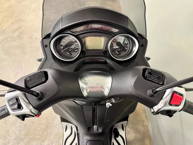 Piaggio MP3 300 Sport ABS Hpe (2021 - 24) (13)