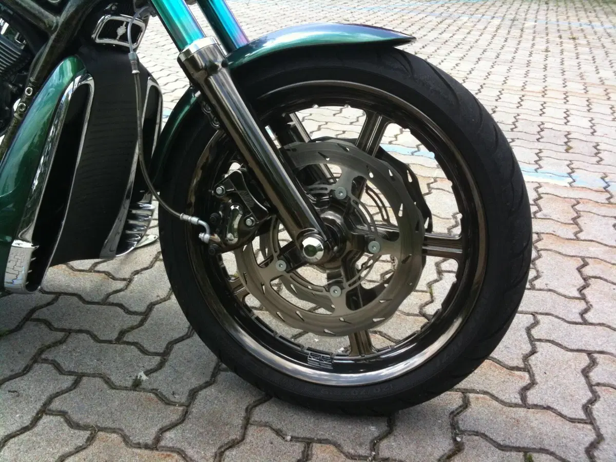 Harley-Davidson 1130 V-Rod (2002 - 05) - VRSCA (6)