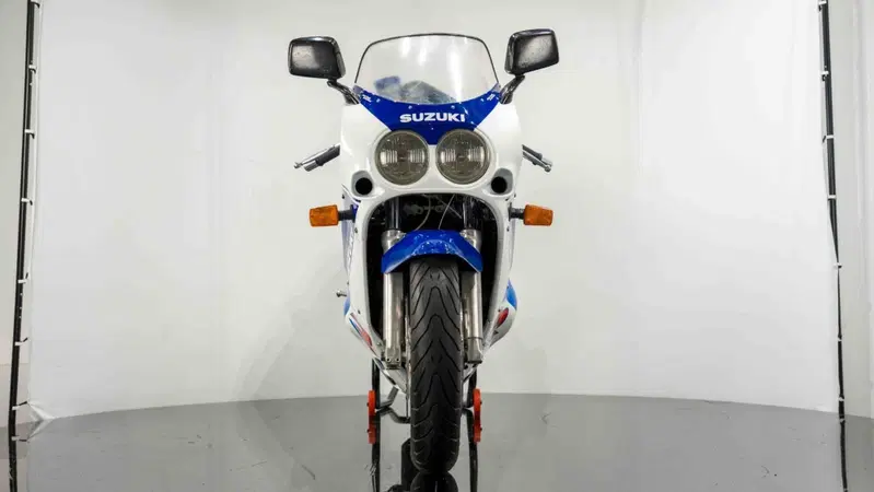 Suzuki GSX-R 750 (3)