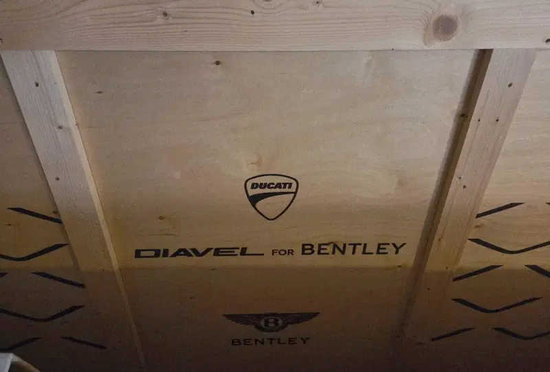 Ducati Diavel for Bentley (2024) (19)