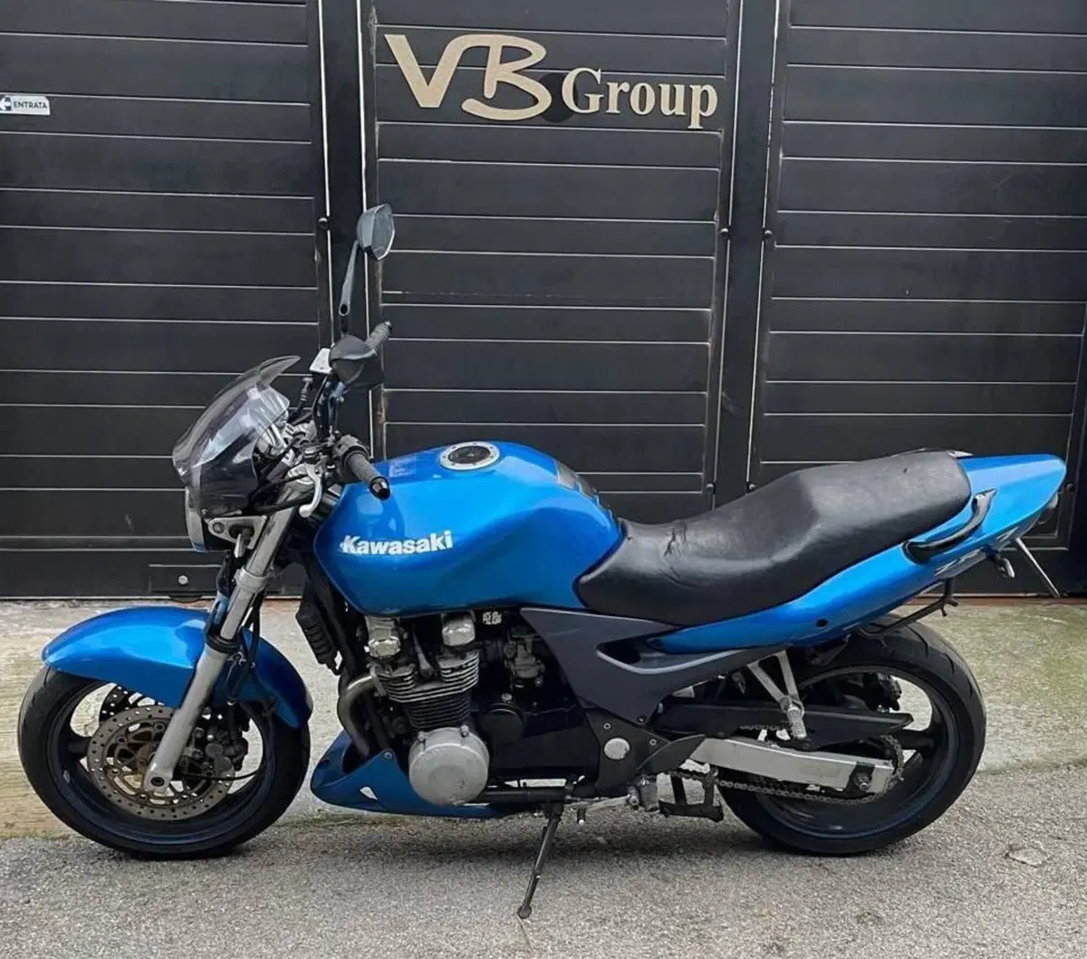 Kawasaki ZR-7 (2001 - 04) (5)