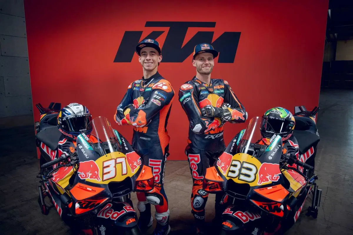 MotoGP 2026. KTM Factory presenta la RC16: ecco le "nuove" livree di Pedro Acosta e Brad Binder [GALLERY] (6)