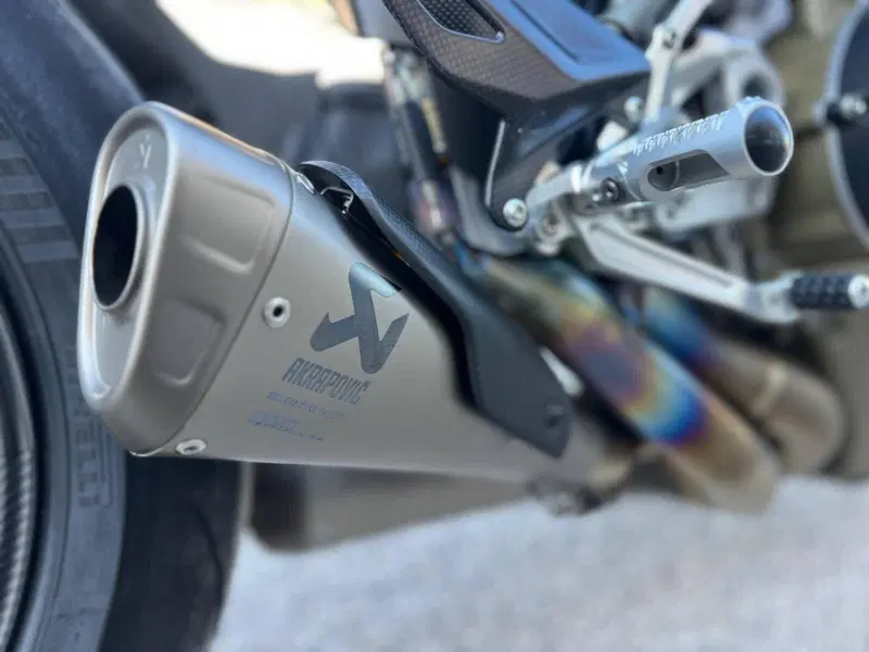 Ducati Streetfighter V4 1100 SP (2022) (5)