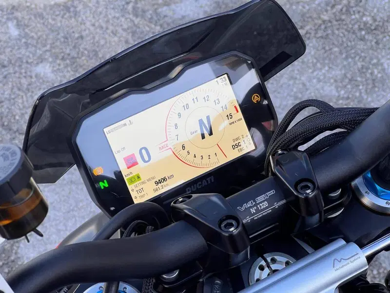 Ducati Streetfighter V4 1100 SP (2022) (8)