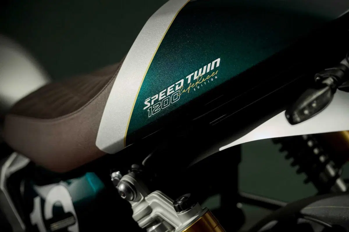 Svelata la nuova Triumph Speed Twin 1200 Cafe Racer Edition [GALLERY] (6)