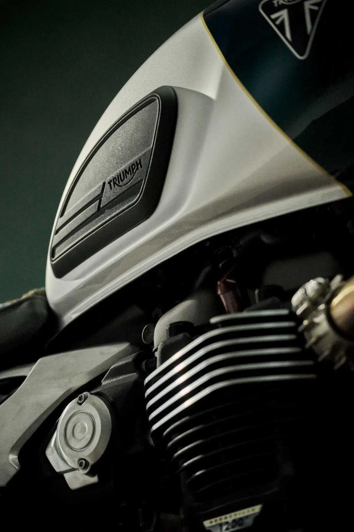 Svelata la nuova Triumph Speed Twin 1200 Cafe Racer Edition [GALLERY] (10)