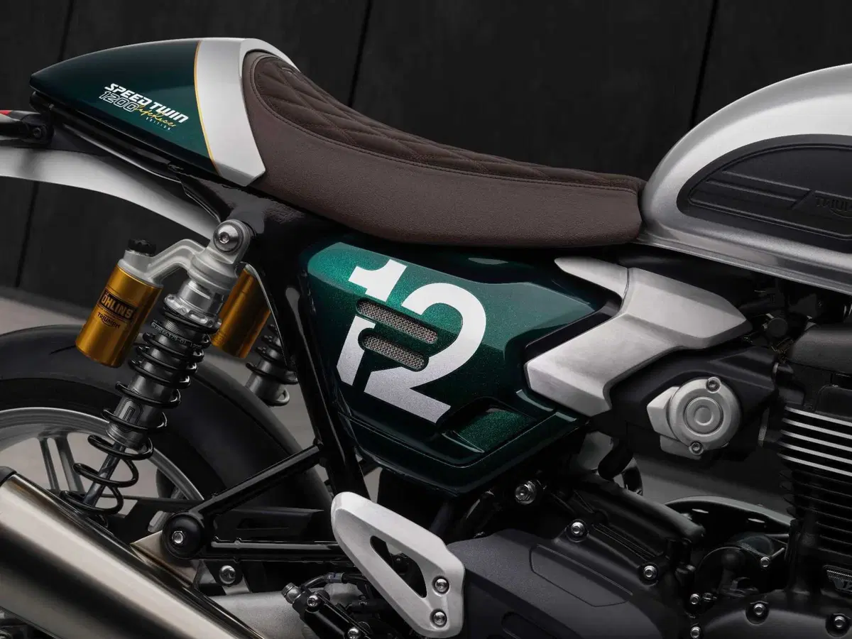 Svelata la nuova Triumph Speed Twin 1200 Cafe Racer Edition [GALLERY] (12)