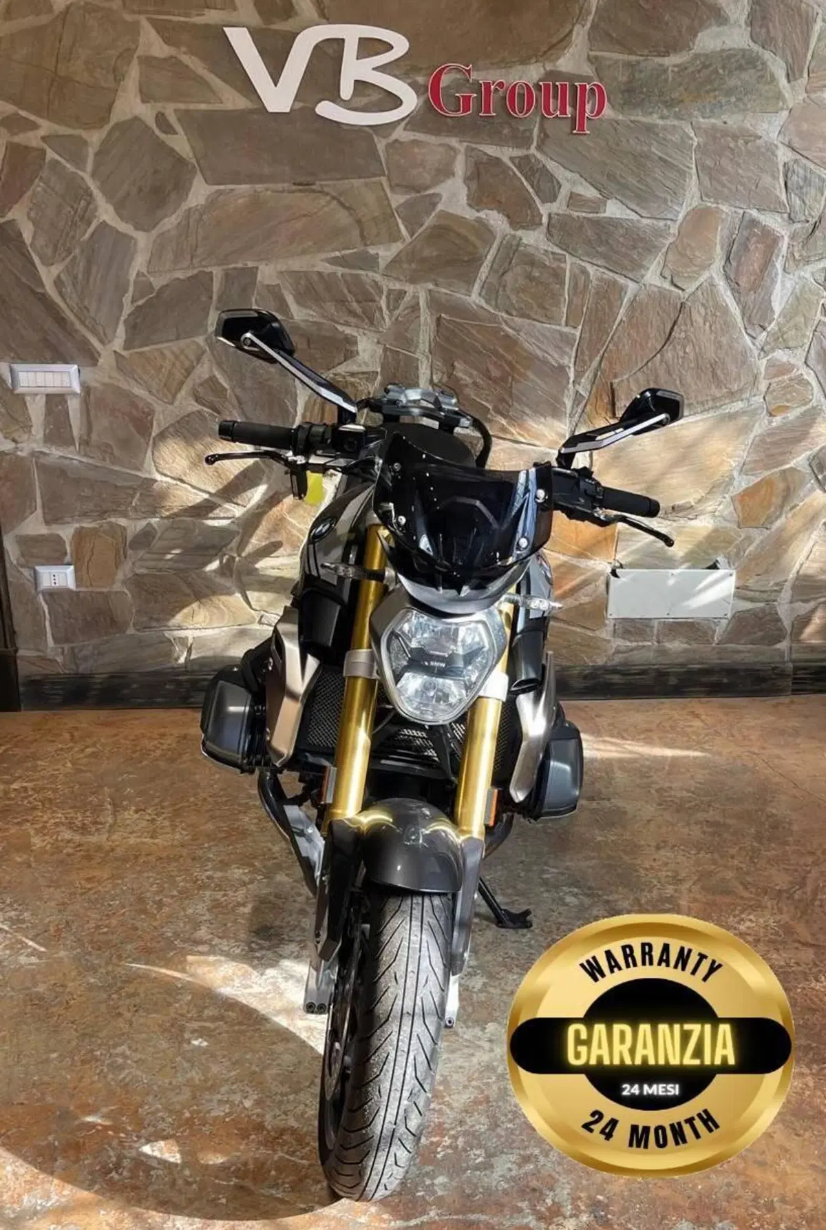 Bmw R 1250 R (2021 - 25) (2)