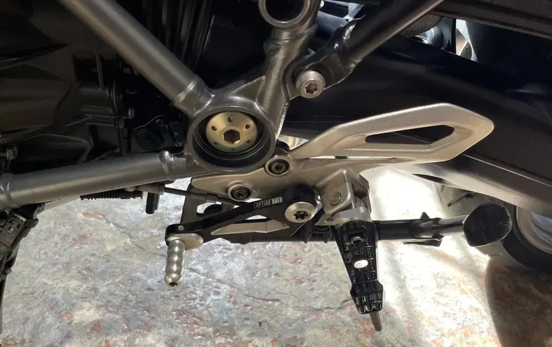 Bmw R 1250 R (2021 - 25) (16)