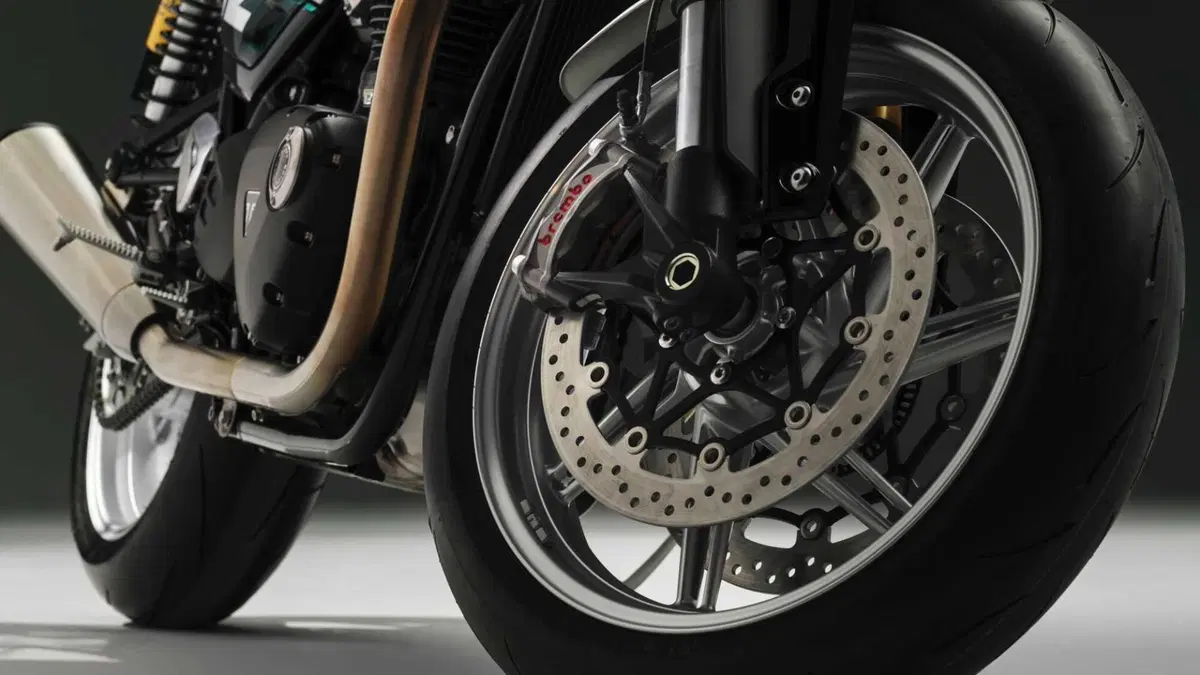 Triumph Speed Twin 1200 Speed Twin 1200 Cafe Racer Edition (2026) (13)