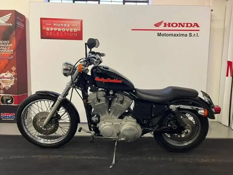 Harley-Davidson 883 Custom (1998 - 00) - XL 53C (3)