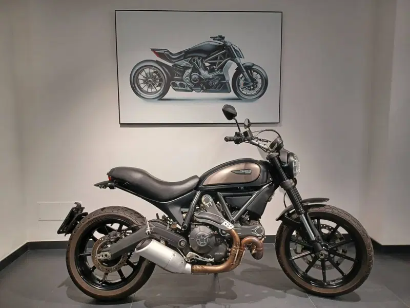 Ducati Scrambler 800 Icon (2015 - 16)