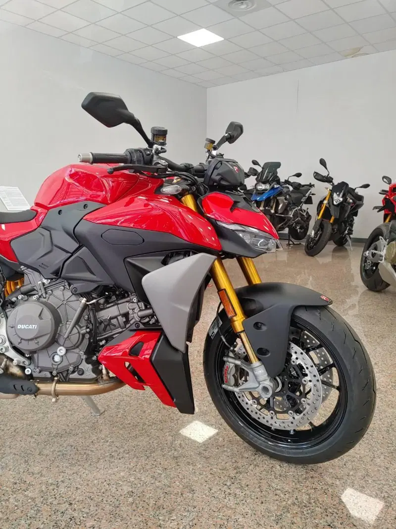 Ducati Streetfighter V2 S (2025 - 26) (5)
