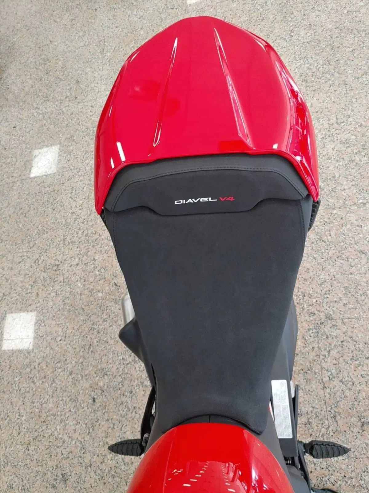 Ducati Diavel V4 (2023 - 26) (8)