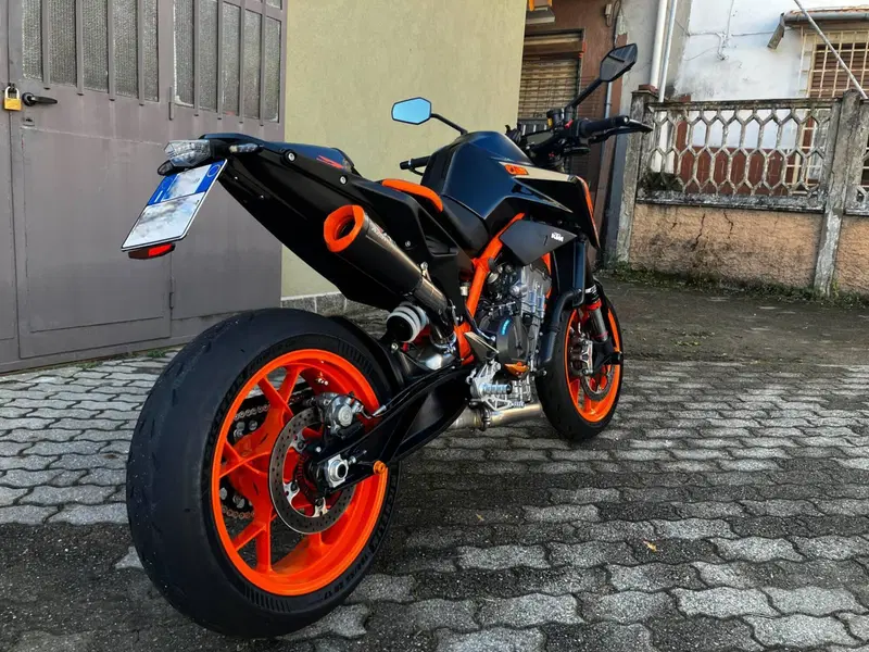 KTM 890 Duke R (2022 - 23)