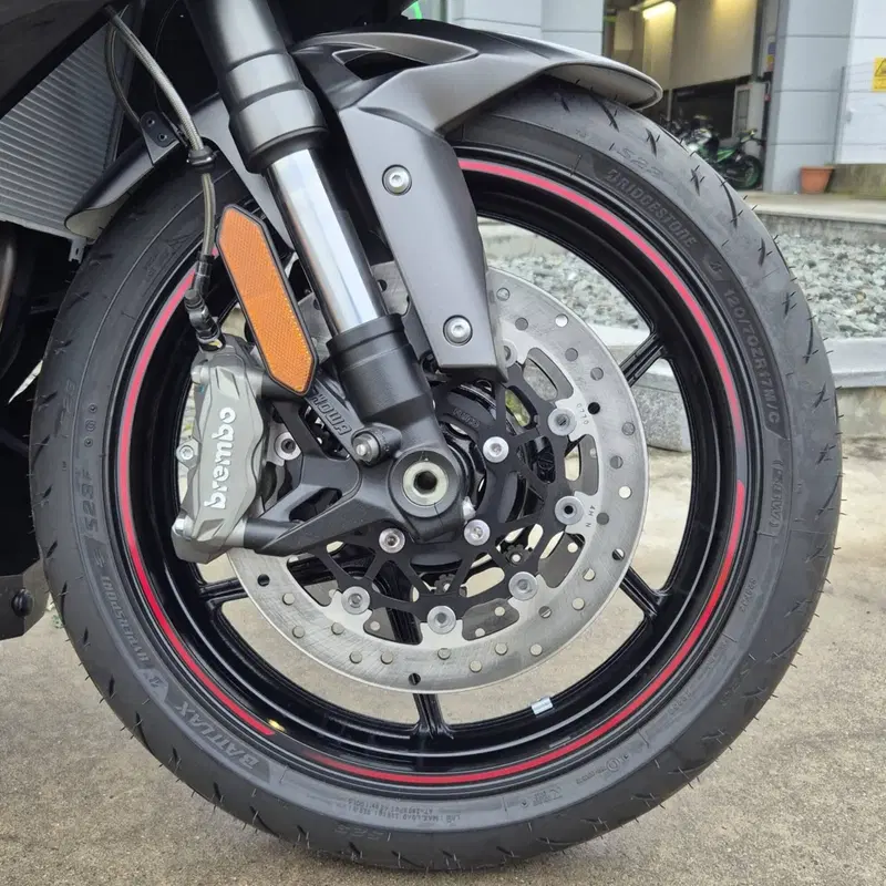 Kawasaki Ninja 1100 SX SE Tourer (2025 - 26) (4)