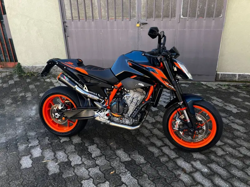 KTM 890 Duke R (2022 - 23) (2)
