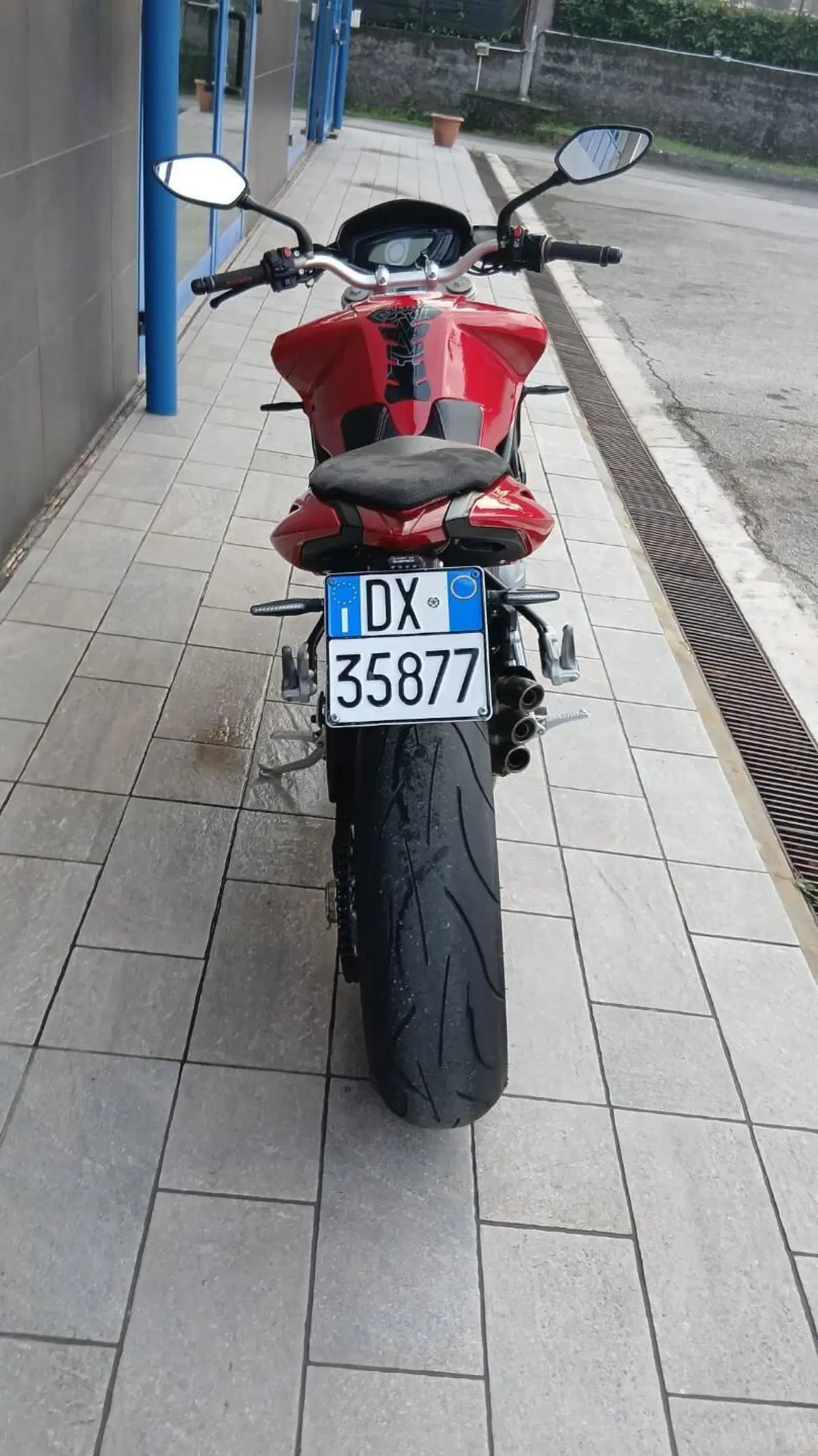 MV Agusta Brutale 675 (2011 - 15) (3)