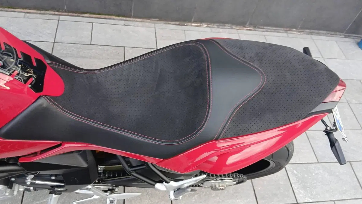MV Agusta Brutale 675 (2011 - 15) (7)