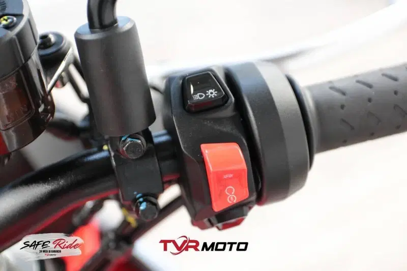 Aprilia Tuono 660 (2021 - 25) (18)