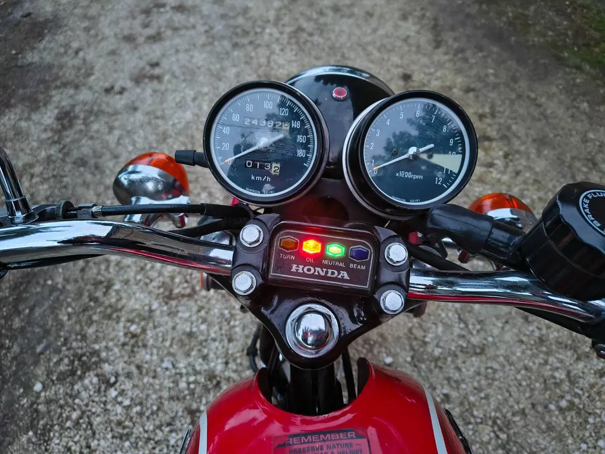 Honda 350 four (4)